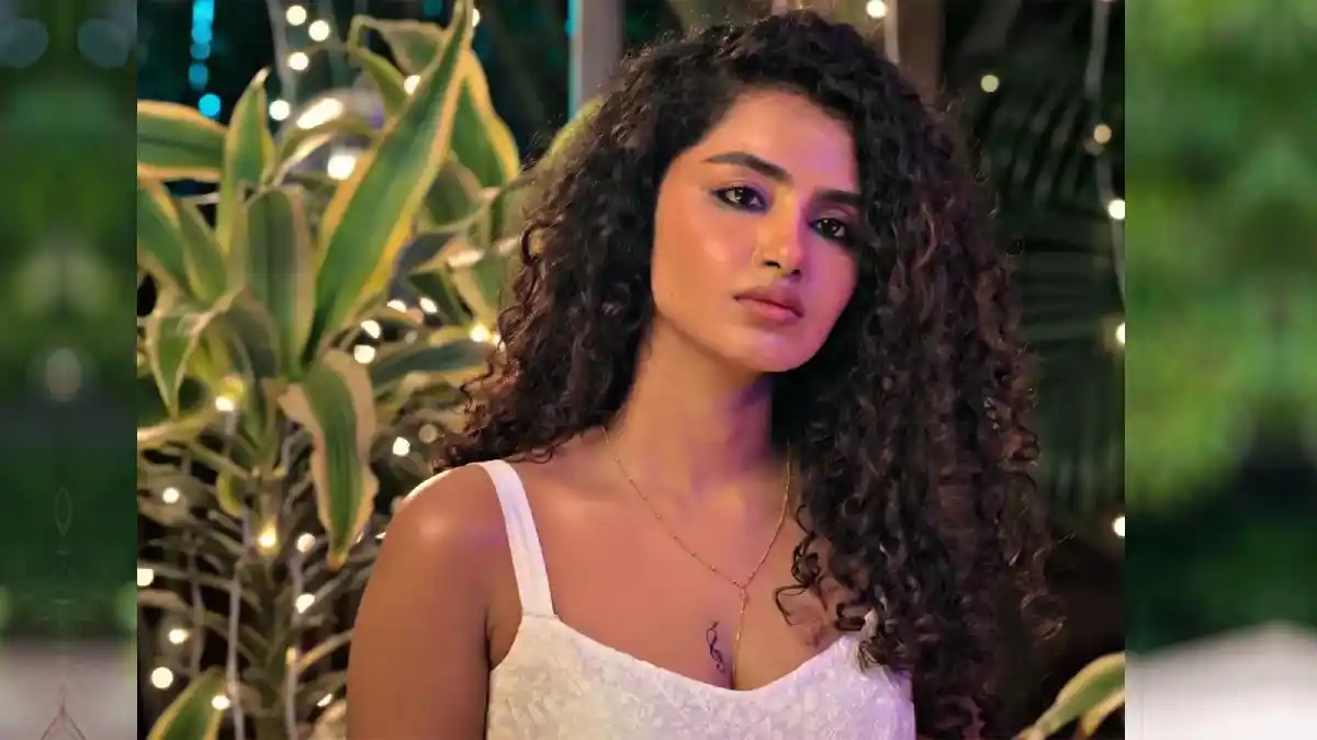 Anupama Parameswaran Hot Images, HD Wallpapers, Unseen Photos, Exclusive Stills & Movie Posters