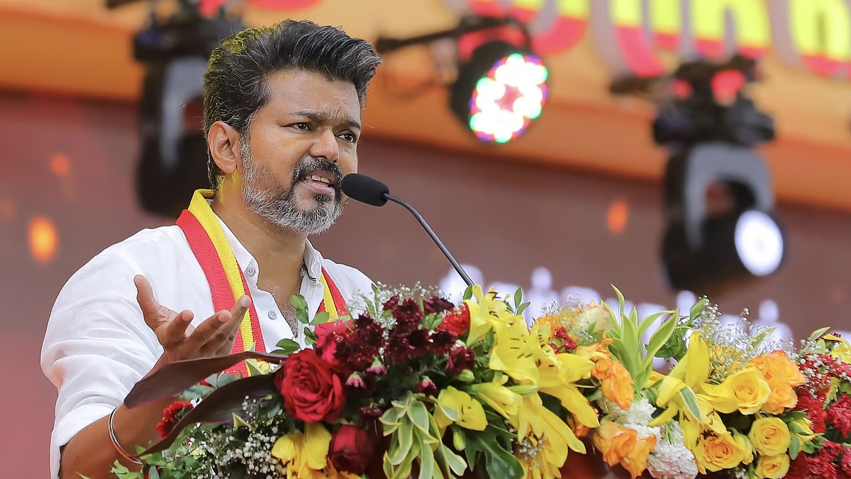 நாளை முக்கிய அறிவிப்பை வெளியிடும் விஜய்